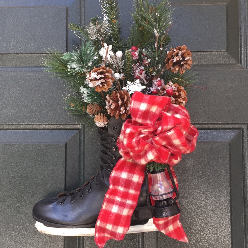 Ice Skate Door Hanging / Wreath